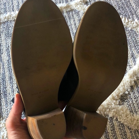 Nine West cut out booties - Picture 6 of 6